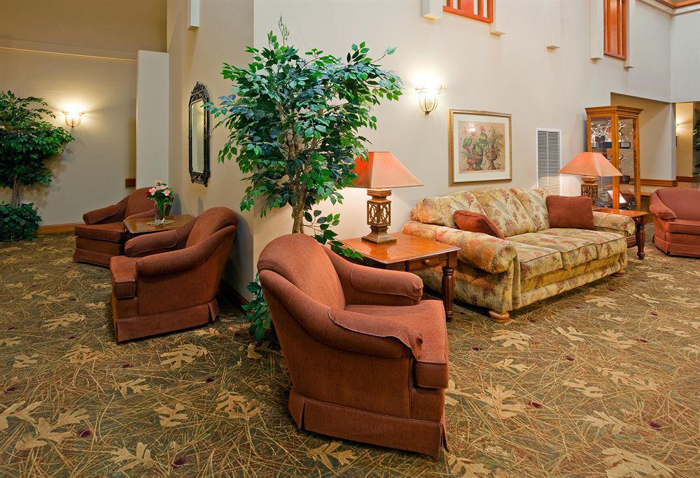 Holiday Inn Express & Suites Winner By Ihg Interior foto