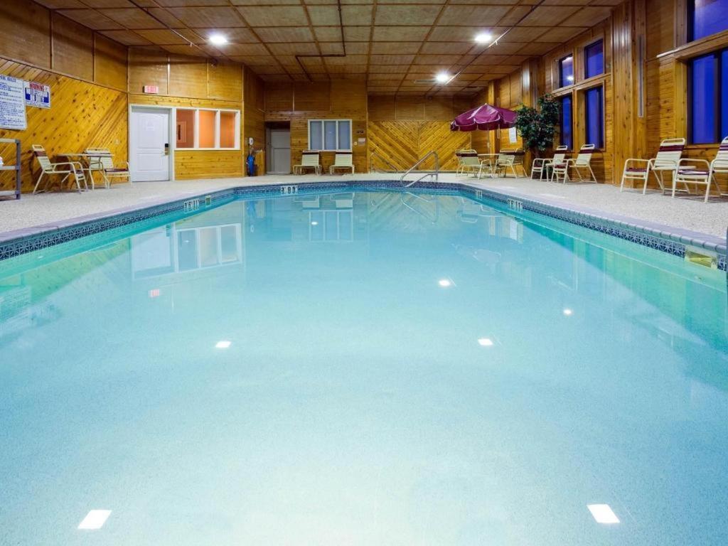 Holiday Inn Express & Suites Winner By Ihg Facilidades foto
